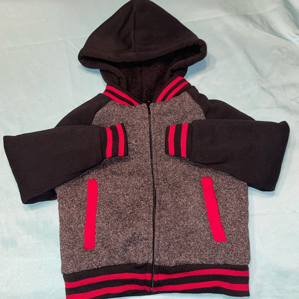NWOT super warm boys size 4 jacket/hoodie